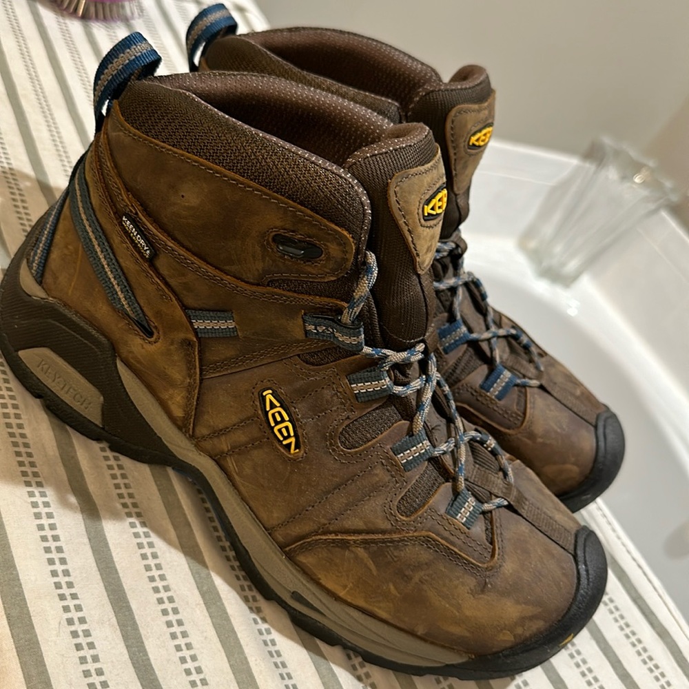 Men’s Keen Utility boot composite toe size 11EE